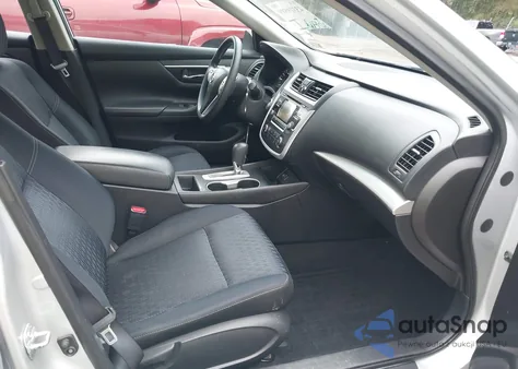 2016 Nissan Altima 2.5/2.5 S/2.5 Sl/2.5 Sr/2.5 Sv z USA, uszkodzony, nr VIN 1N4AL3AP5GN389097